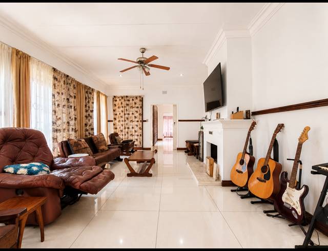 4 BEDROOM HOUSE FOR SALE IN THREE RIVERS